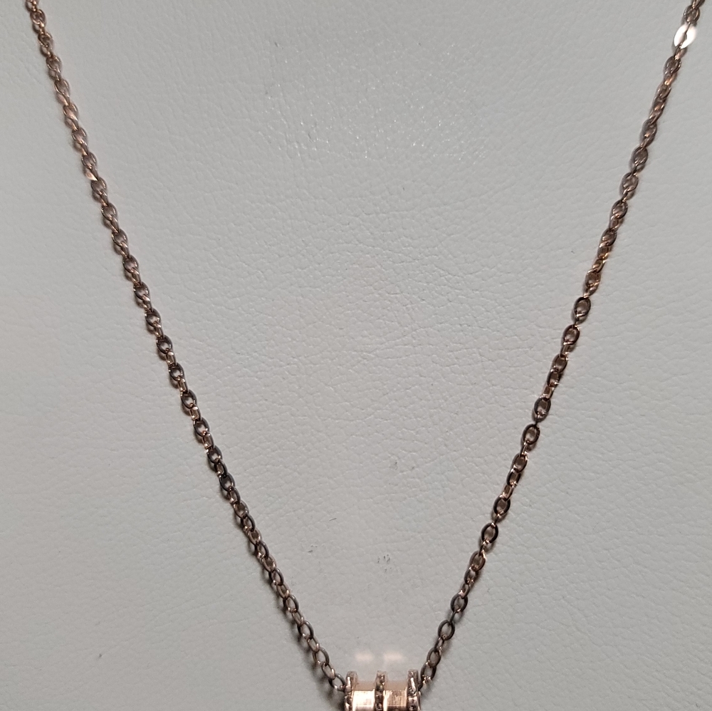 Necklaces - Picture 5 of 5